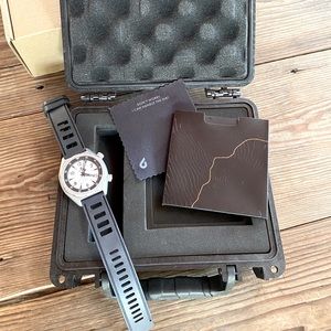 BOLDR Expedition II EIGER White Black Dial 41mm Automatic w/ ISOFrane Band